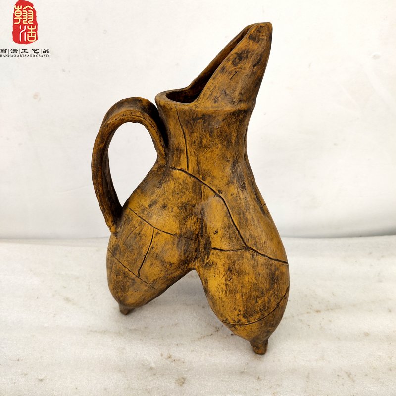 鄭州仿古白陶鬶青銅時代二里頭文化現(xiàn)藏河南省博物館